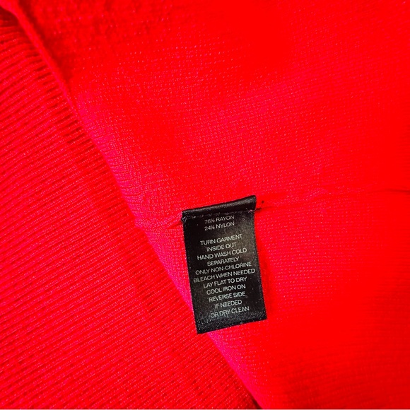 White House Black Market Scarlet Snap Front Sweater - Picture 4 of 4